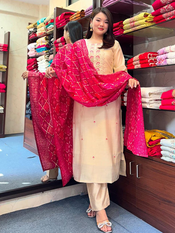 Off White Banana Silk Kurti Pant With Pink Bandhej Dupatta