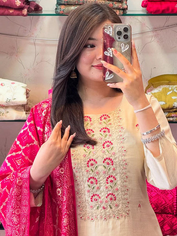 Off White Banana Silk Kurti Pant With Pink Bandhej Dupatta