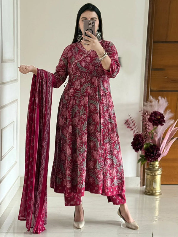 Dark Pink Jaipuri Cotton Printed Kurti With Pant & Dupatta