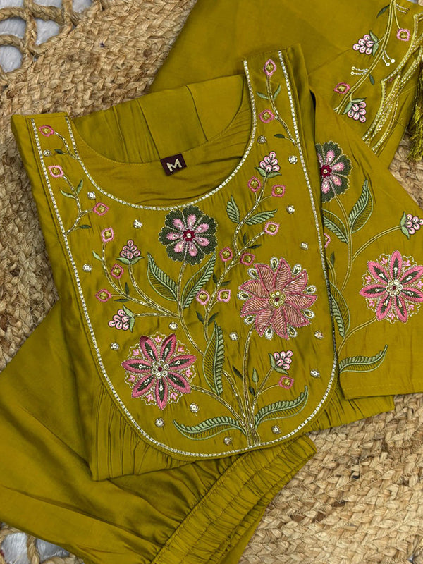 Mehndi Green Embroidery Thread Work Viscose Roman Silk Anarkali Kurti Set
