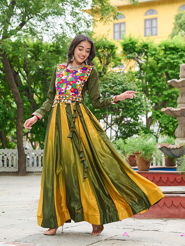Green Kutchi Gamthi Embroidered Work Blouse With Chinnon Lehenga