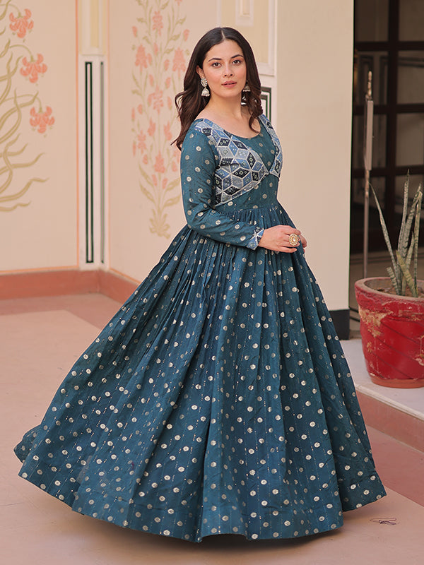 Rama Position Print Jacquard Weaving Gown
