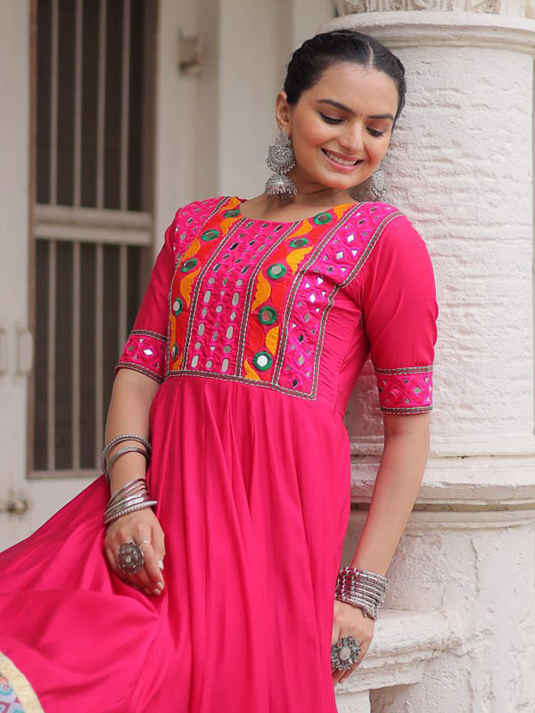 Pink Maslin Crochet Print Roman Silk Gown