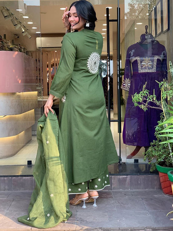 Green Hand Buti Work Neck Kurti Pant With Dupatta