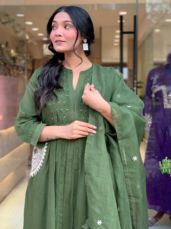Green Hand Buti Work Neck Kurti Pant With Dupatta